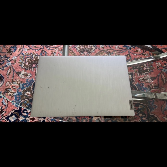 Lenovo Ideapad 3 - Picture 2 of 3